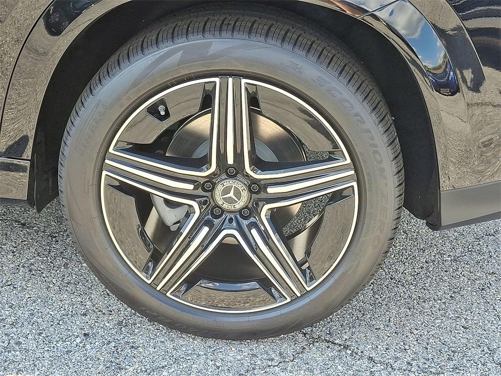 new 2026 Mercedes-Benz GLE 450 car, priced at $88,790