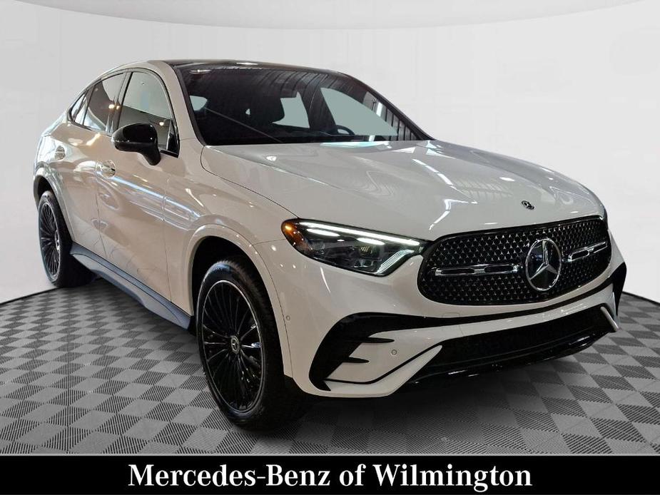 new 2025 Mercedes-Benz GLC 300 car, priced at $69,155