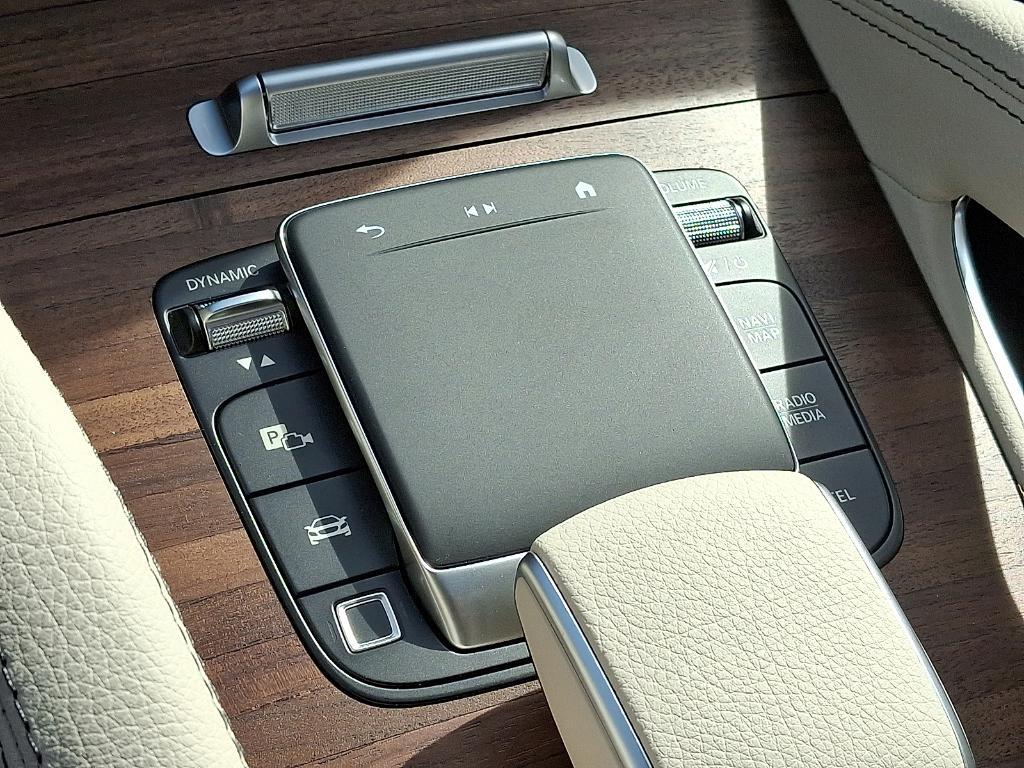 new 2026 Mercedes-Benz GLE 350 car