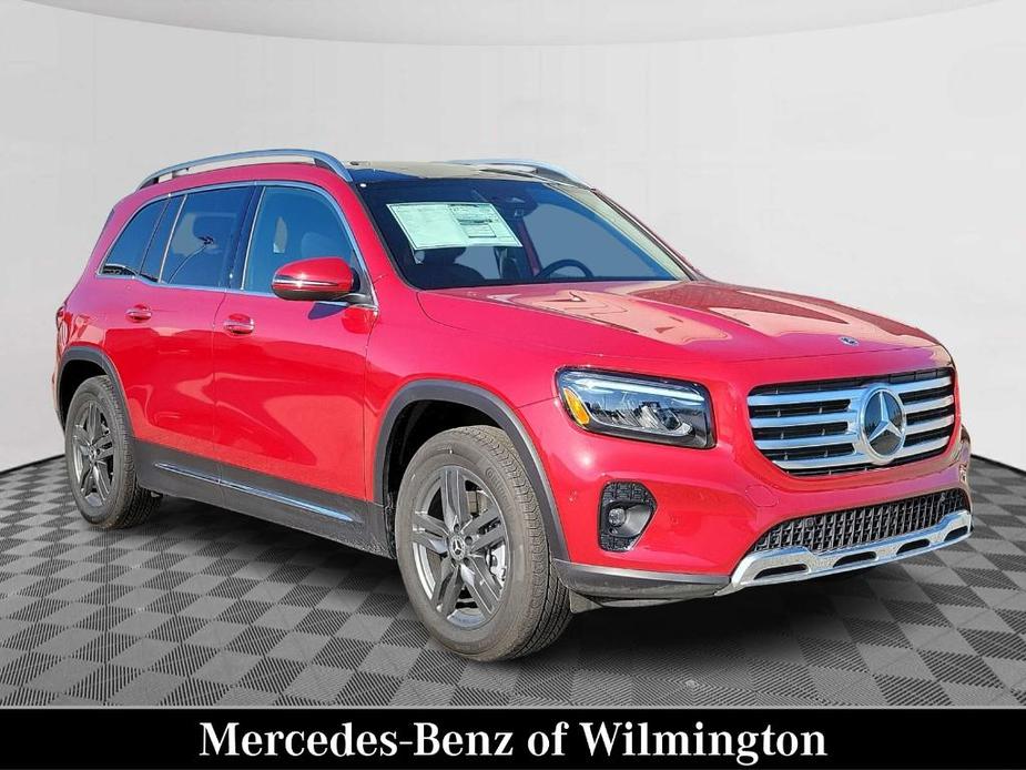 new 2024 Mercedes-Benz GLB 250 car