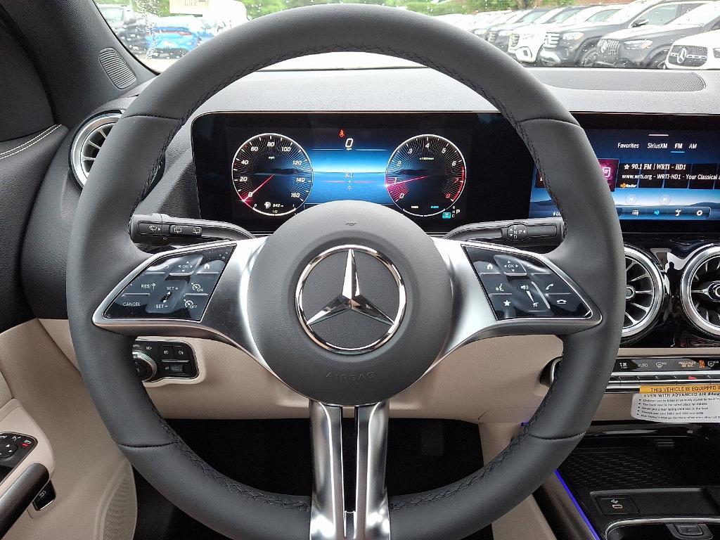new 2025 Mercedes-Benz GLA 250 car, priced at $47,295