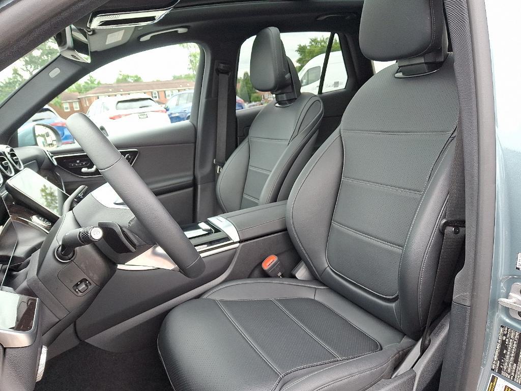 used 2025 Mercedes-Benz GLC 300 car, priced at $53,900
