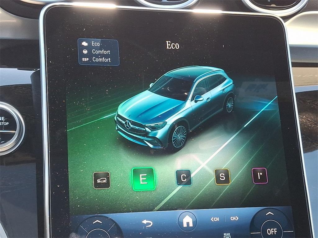 new 2025 Mercedes-Benz GLC 300 car, priced at $54,185