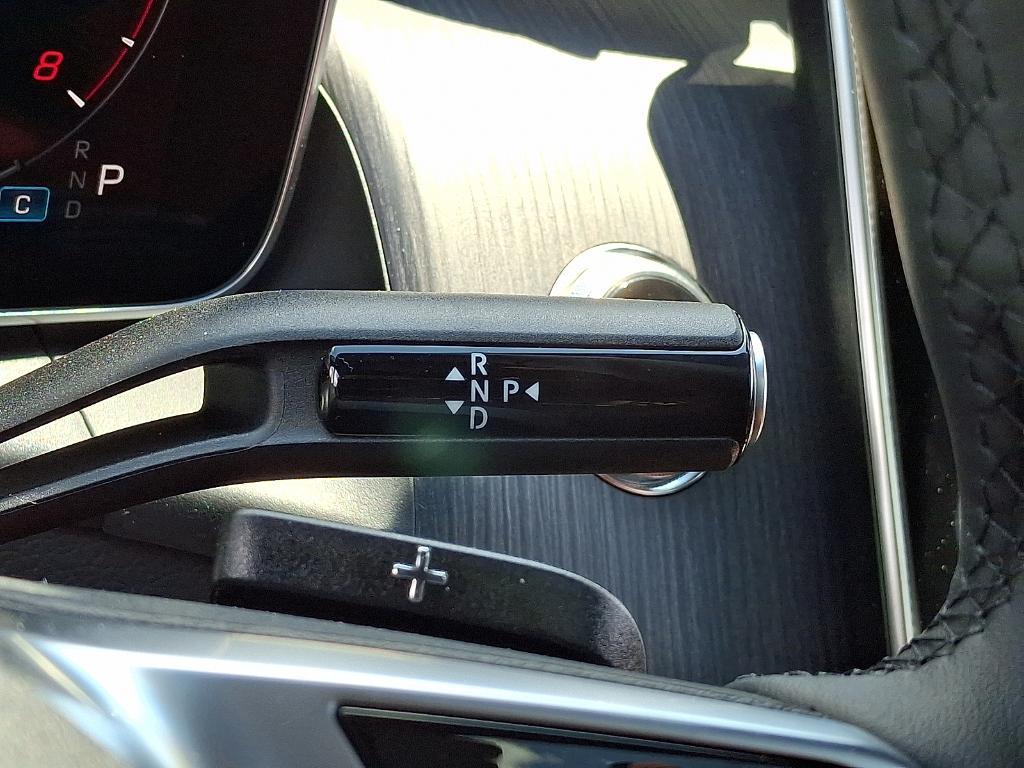 new 2025 Mercedes-Benz GLC 300 car