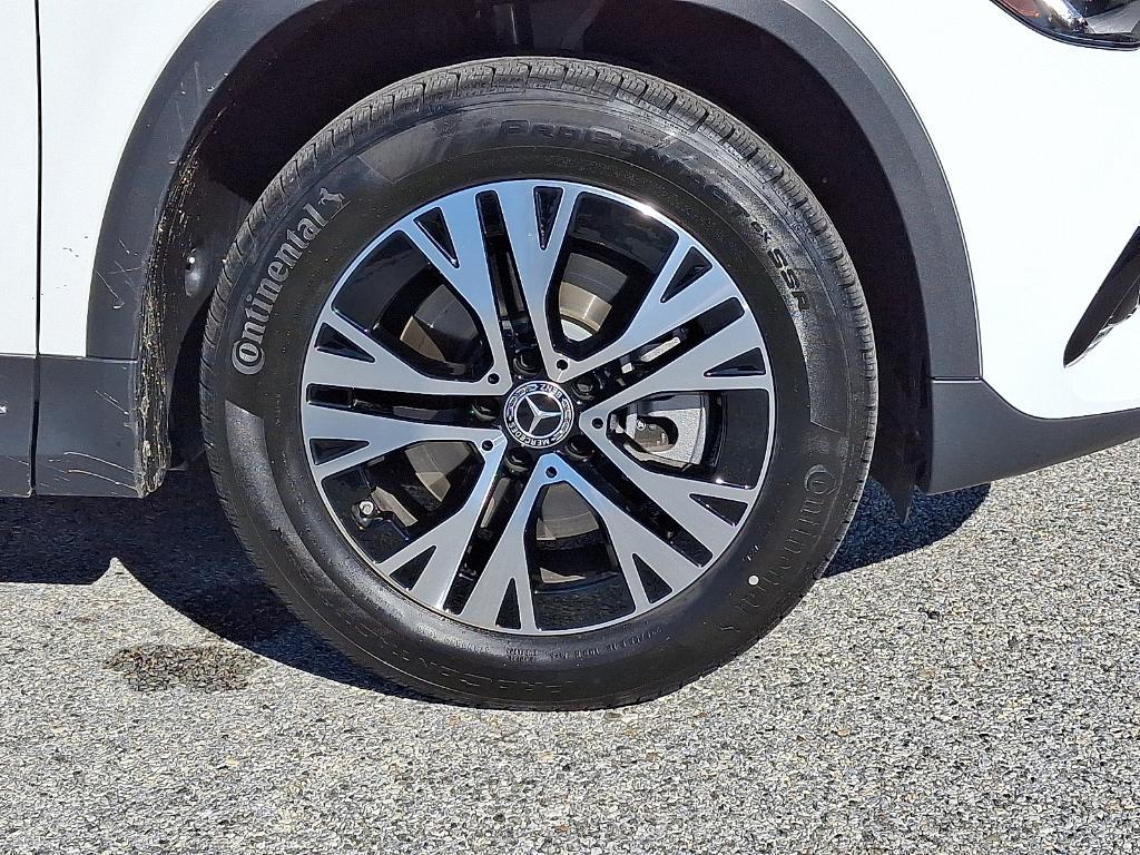 used 2025 Mercedes-Benz GLA 250 car, priced at $44,250