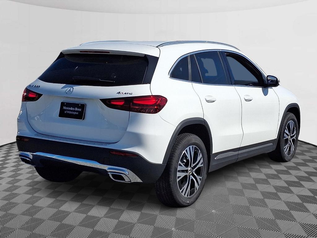new 2025 Mercedes-Benz GLA 250 car, priced at $44,250