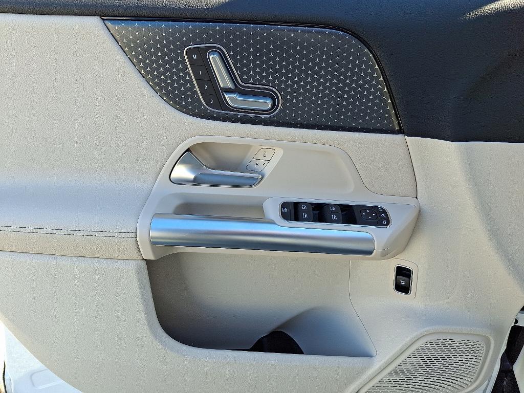 used 2025 Mercedes-Benz GLA 250 car, priced at $44,250