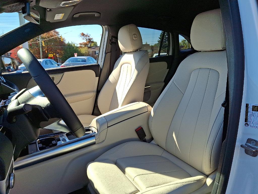 used 2025 Mercedes-Benz GLA 250 car, priced at $44,250