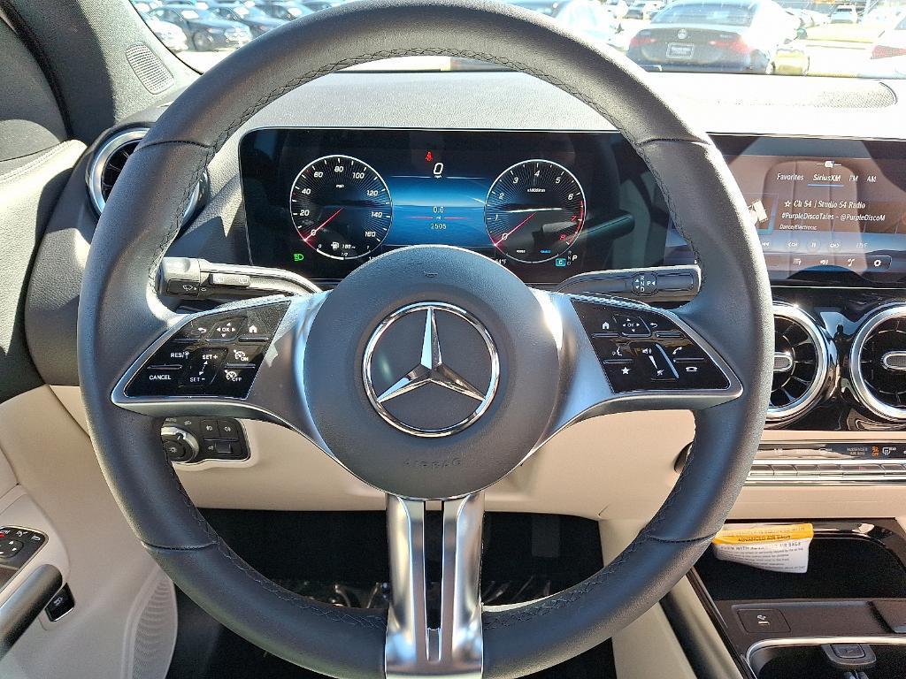 used 2025 Mercedes-Benz GLA 250 car, priced at $44,250