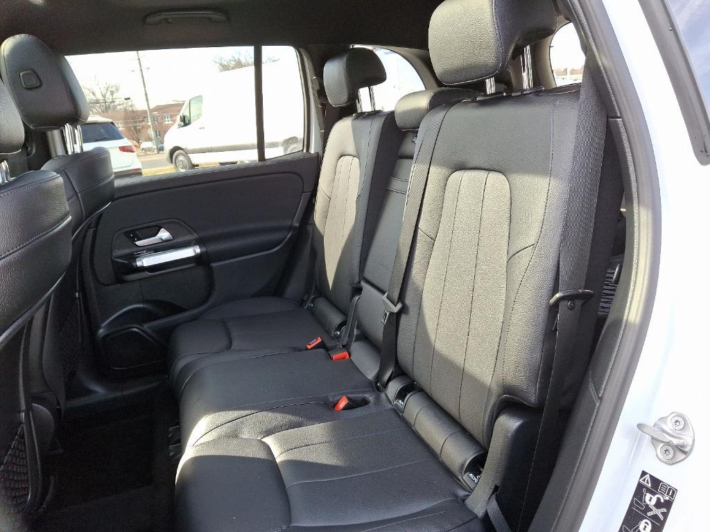 used 2021 Mercedes-Benz GLB 250 car, priced at $29,900