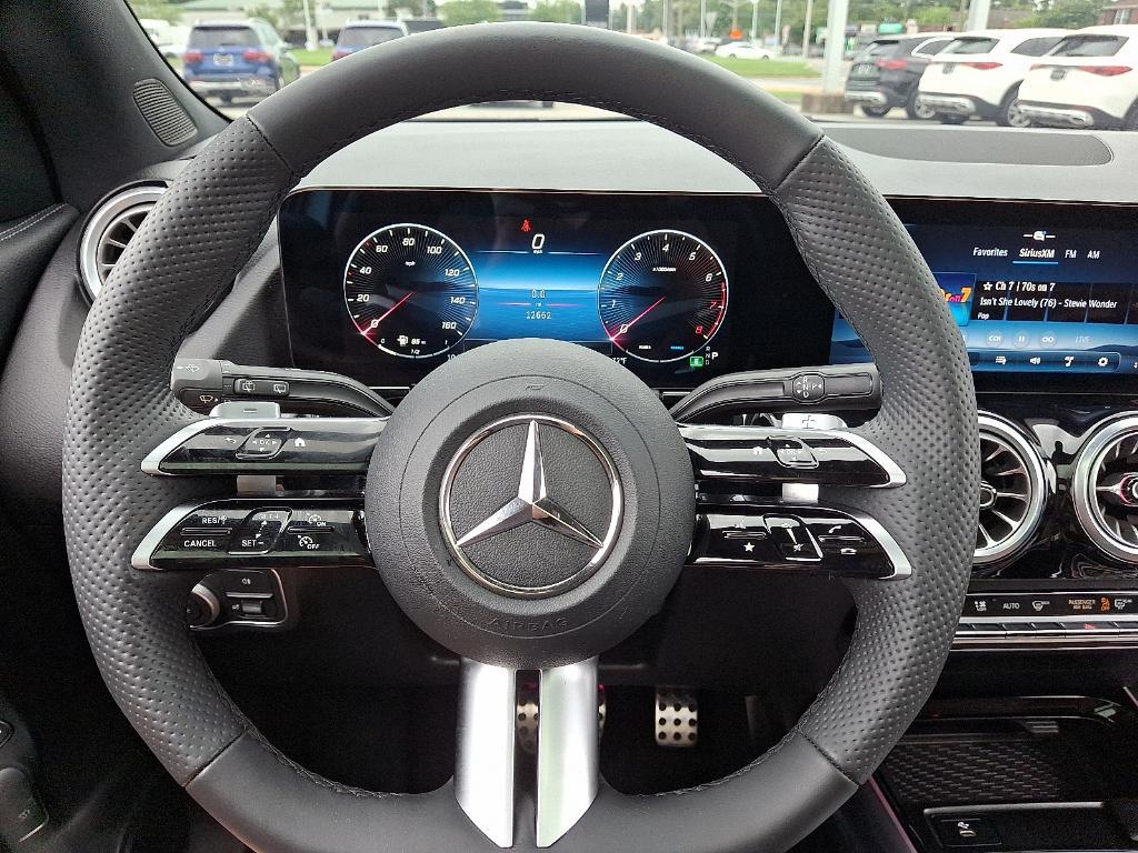 used 2025 Mercedes-Benz GLA 250 car, priced at $40,900