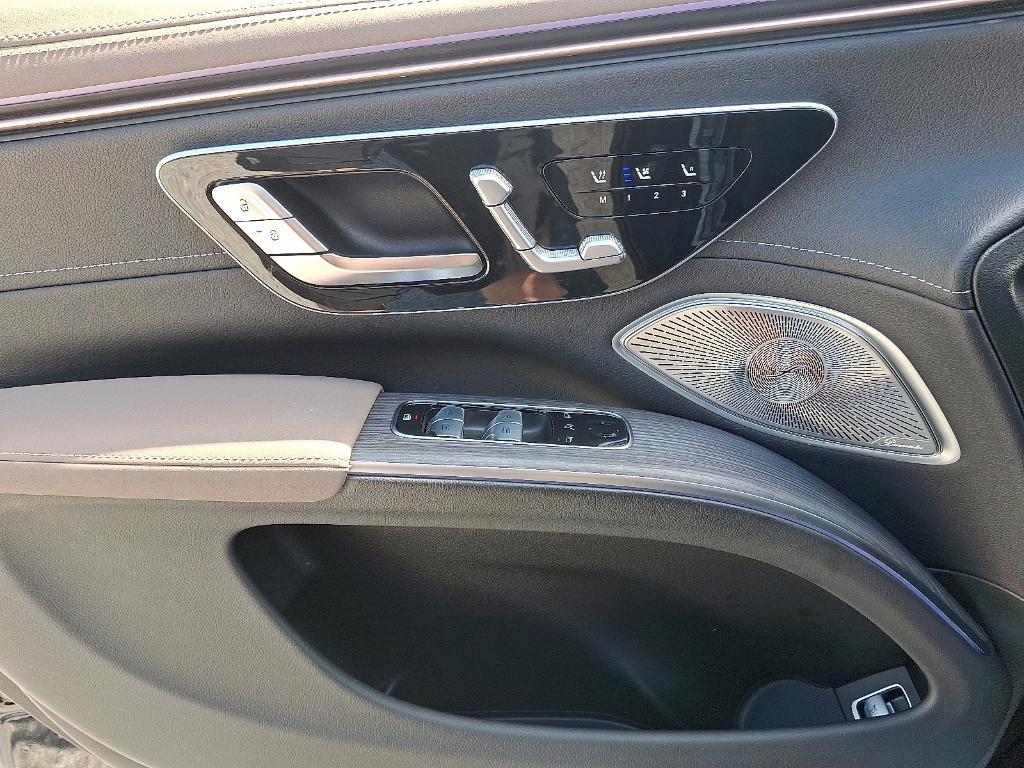 used 2023 Mercedes-Benz EQS 580 car, priced at $67,900