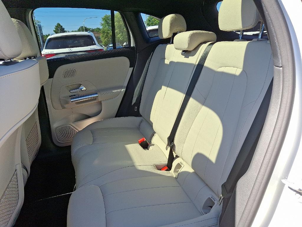 new 2026 Mercedes-Benz GLA 250 car, priced at $47,235