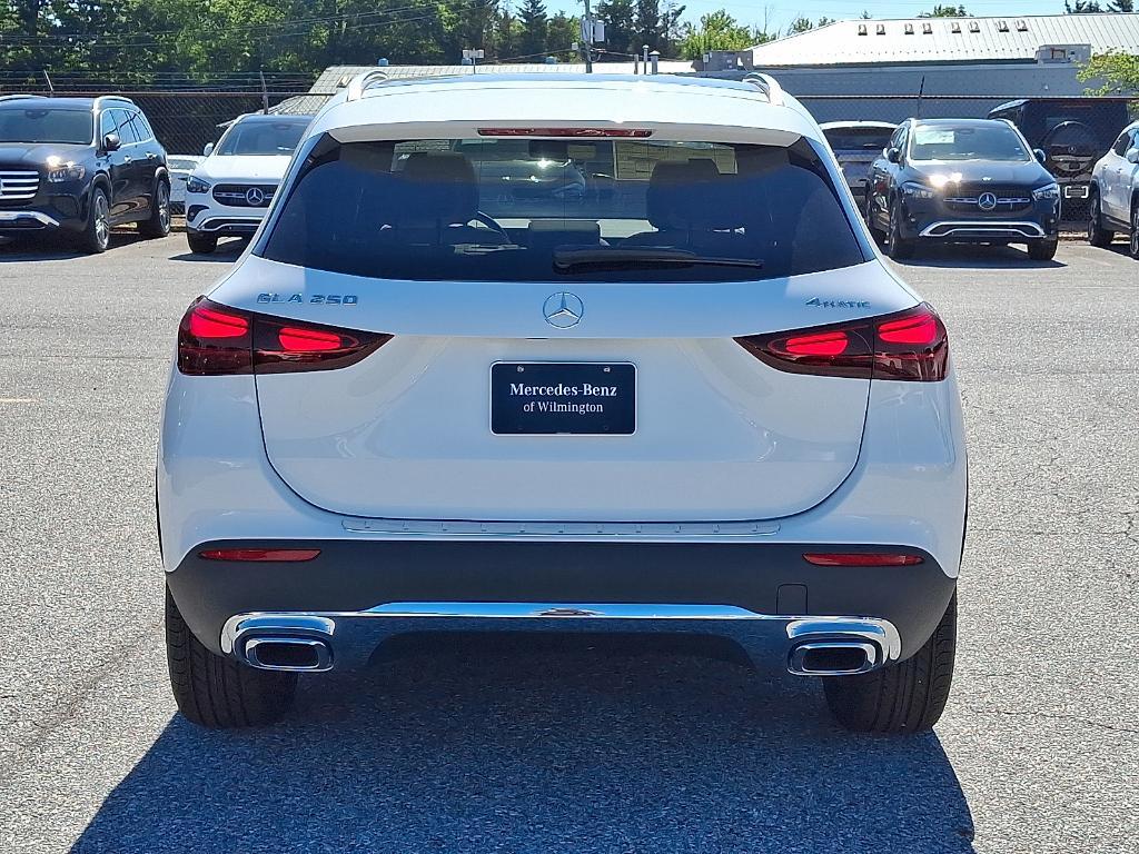 new 2026 Mercedes-Benz GLA 250 car, priced at $47,235