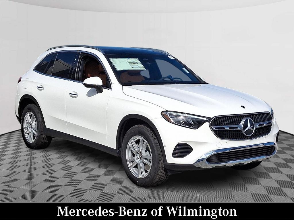 new 2025 Mercedes-Benz GLC 300 car, priced at $56,350