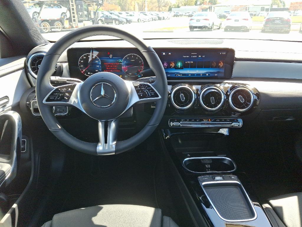 new 2025 Mercedes-Benz CLA 250 car