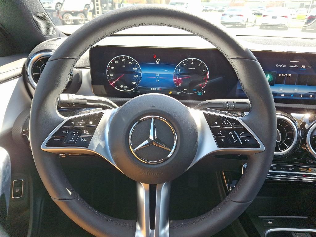new 2025 Mercedes-Benz CLA 250 car