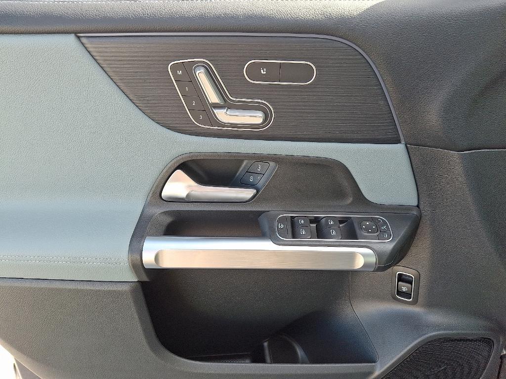 new 2026 Mercedes-Benz GLB 250 car, priced at $52,210