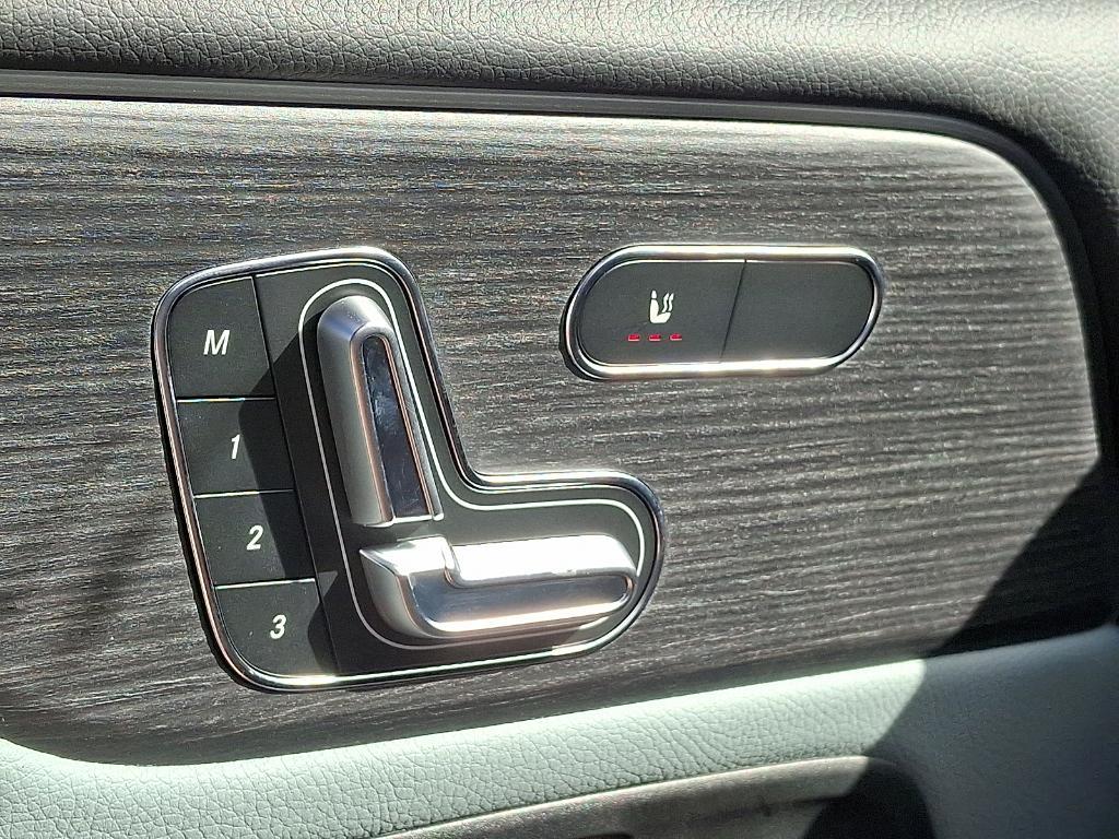 new 2026 Mercedes-Benz GLB 250 car, priced at $52,210