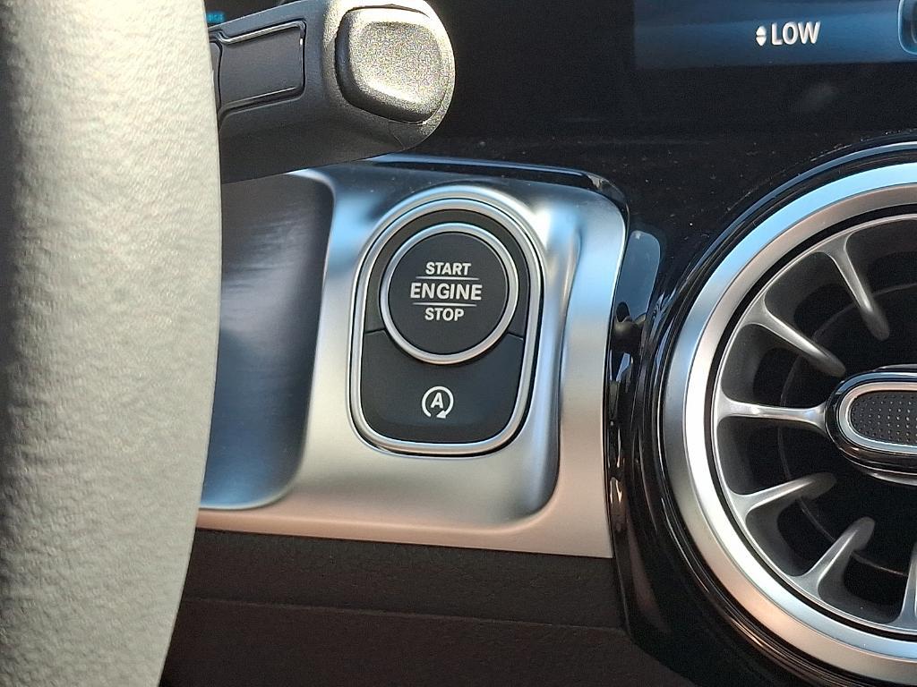 new 2026 Mercedes-Benz GLB 250 car, priced at $52,210