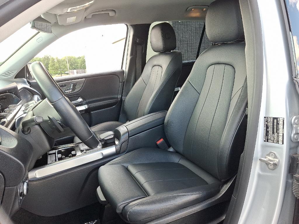 used 2022 Mercedes-Benz GLB 250 car, priced at $31,900