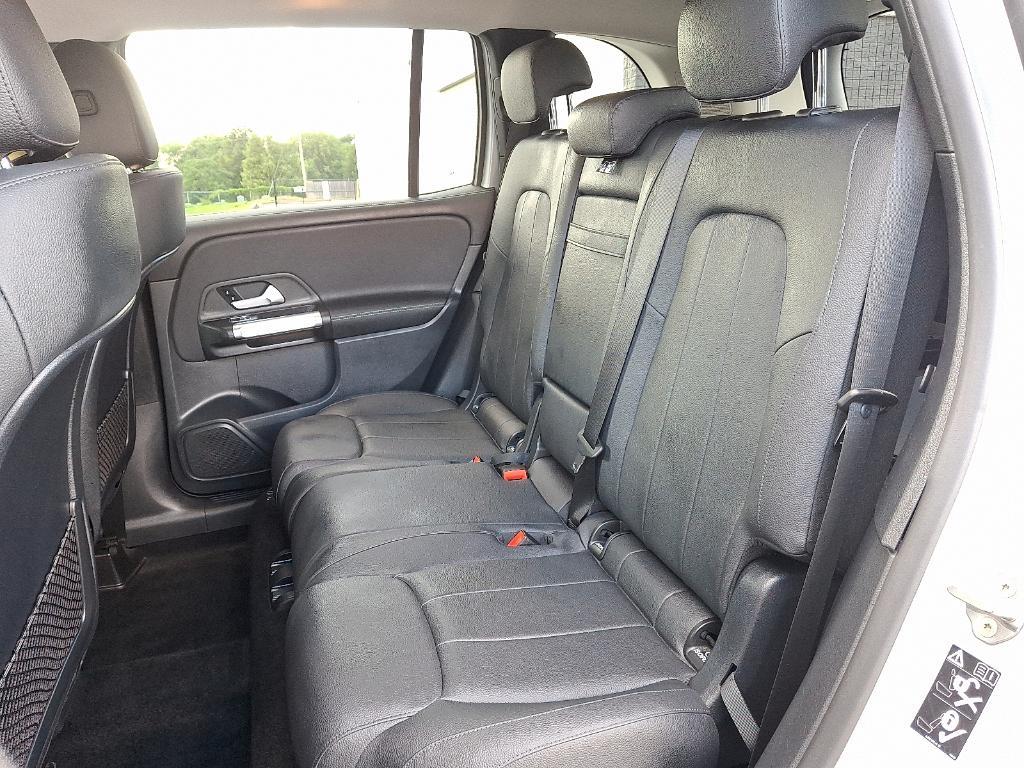 used 2022 Mercedes-Benz GLB 250 car, priced at $31,900