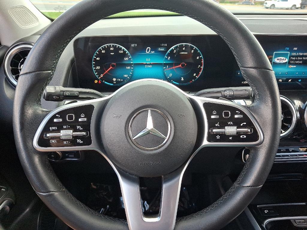used 2022 Mercedes-Benz GLB 250 car, priced at $31,900