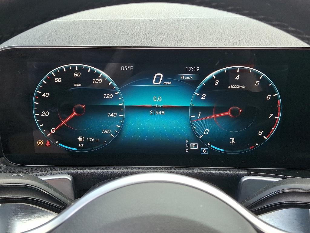 used 2022 Mercedes-Benz GLB 250 car, priced at $31,900