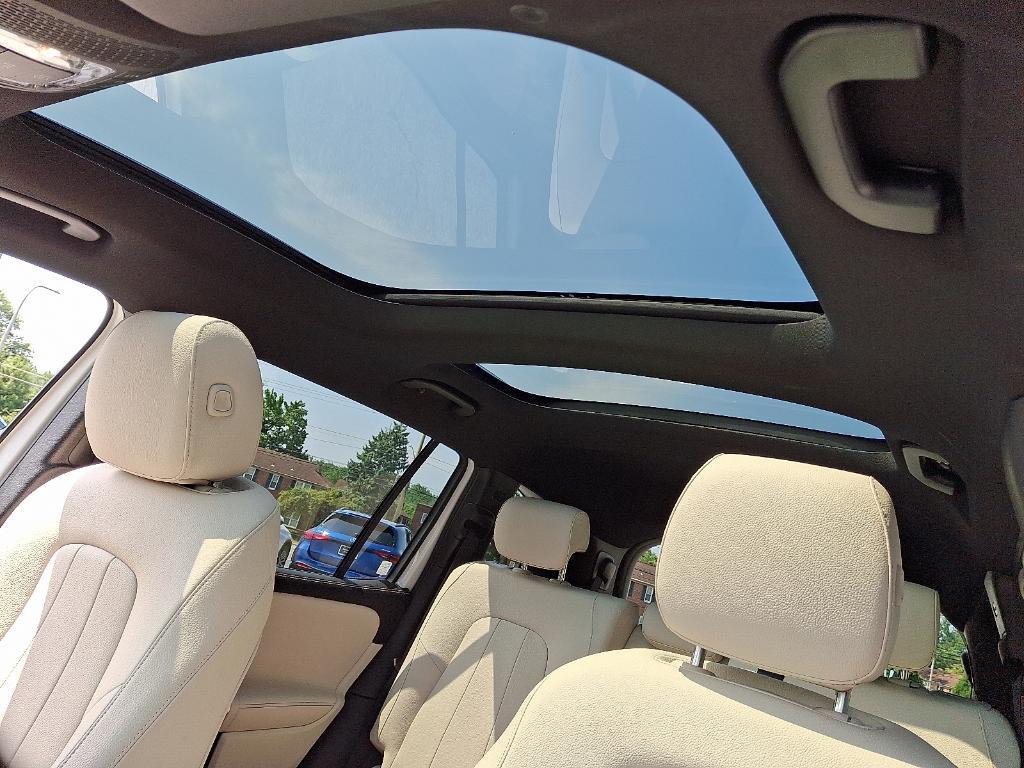 used 2025 Mercedes-Benz GLB 250 car, priced at $48,900