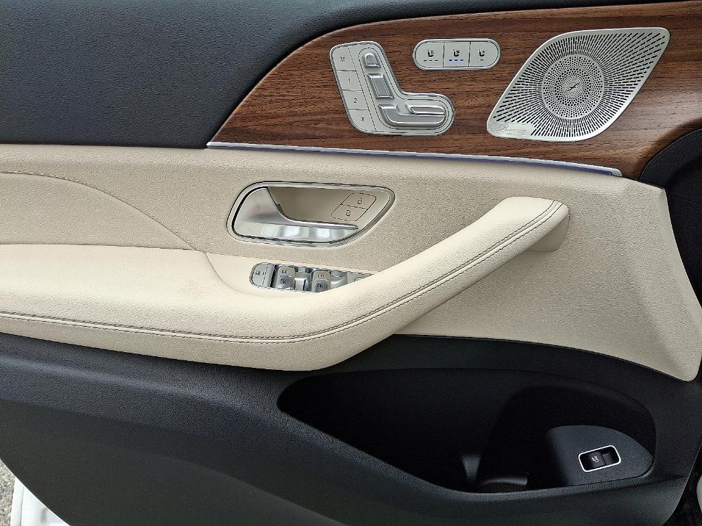 new 2025 Mercedes-Benz GLE 350 car, priced at $78,330