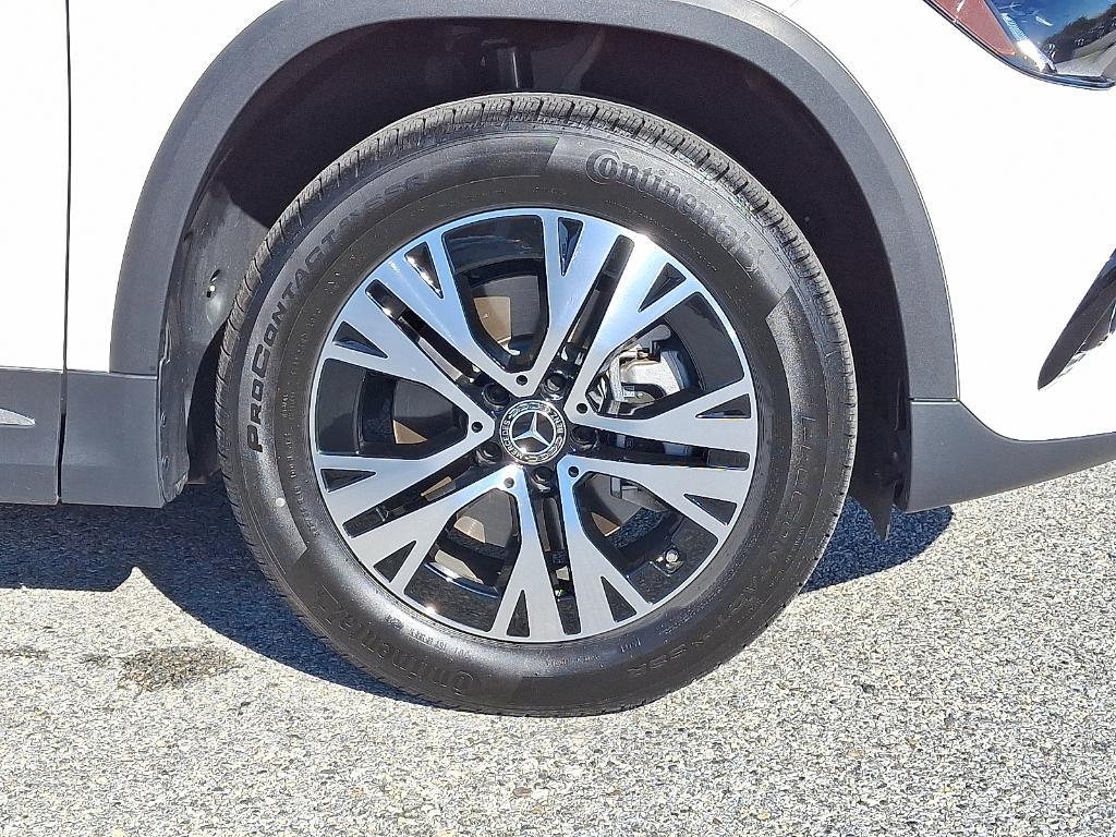 used 2025 Mercedes-Benz GLA 250 car, priced at $39,900