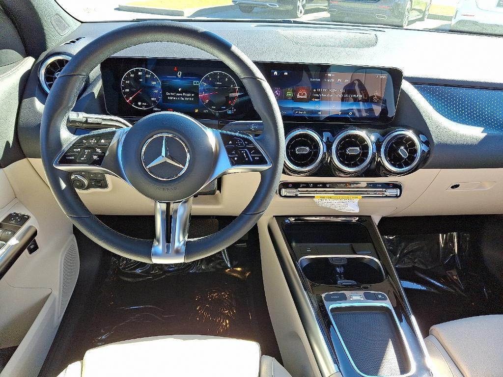 used 2025 Mercedes-Benz GLA 250 car, priced at $39,900
