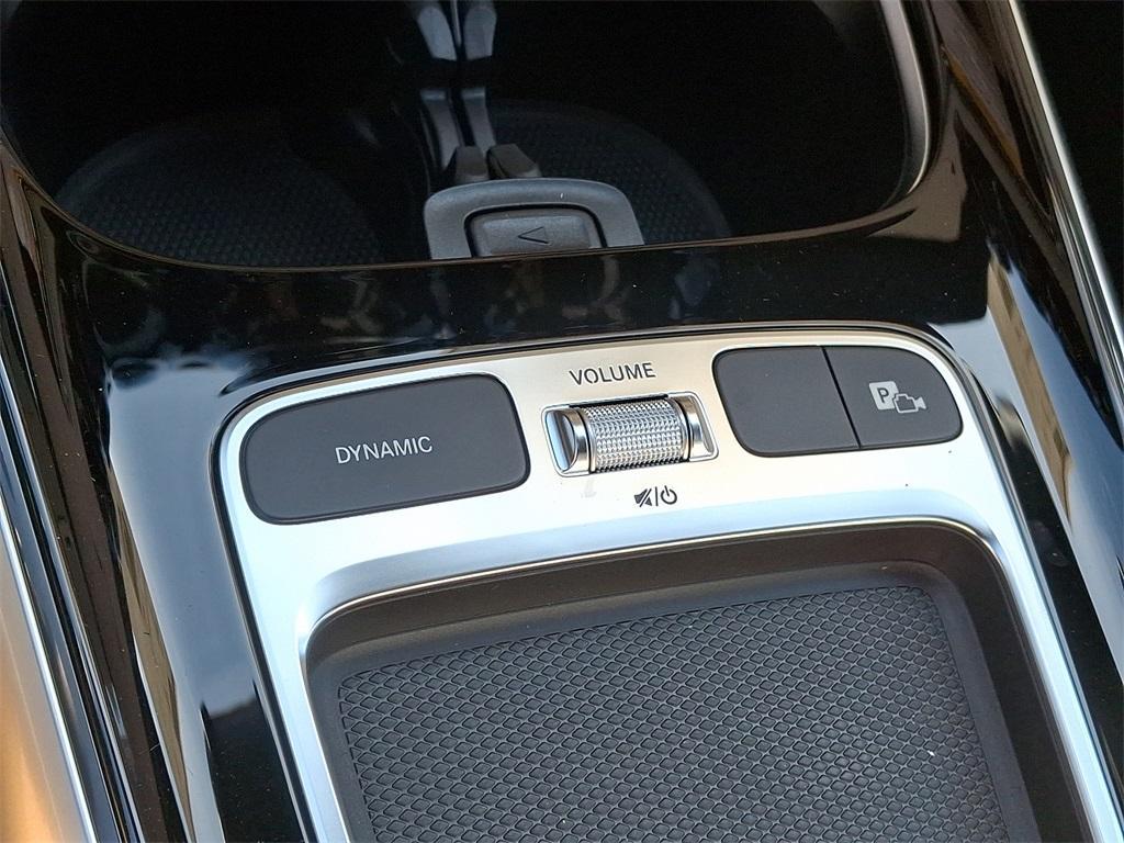 new 2025 Mercedes-Benz GLA 250 car, priced at $44,250