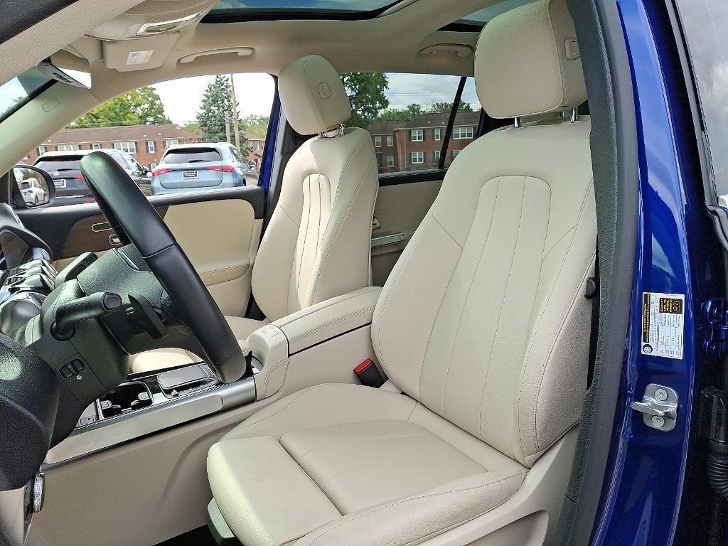 used 2023 Mercedes-Benz GLB 250 car, priced at $34,900