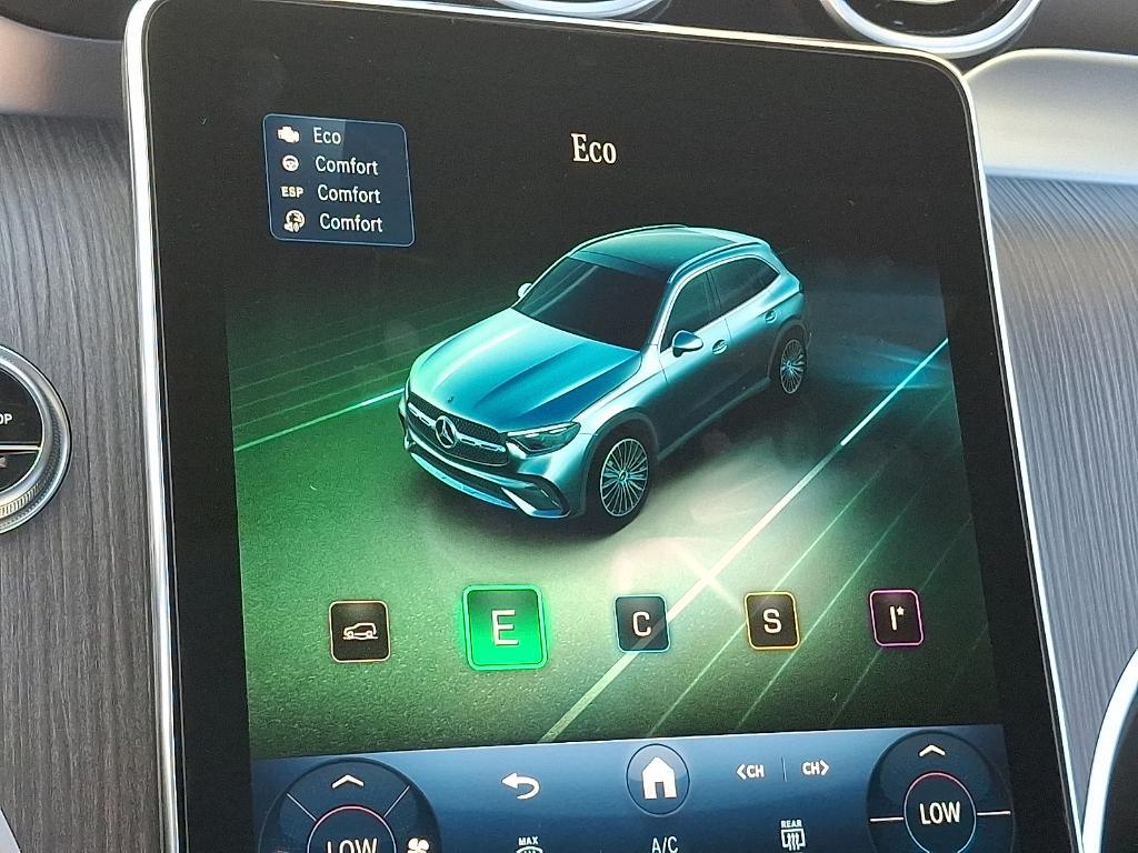 new 2025 Mercedes-Benz GLC 300 car, priced at $58,645