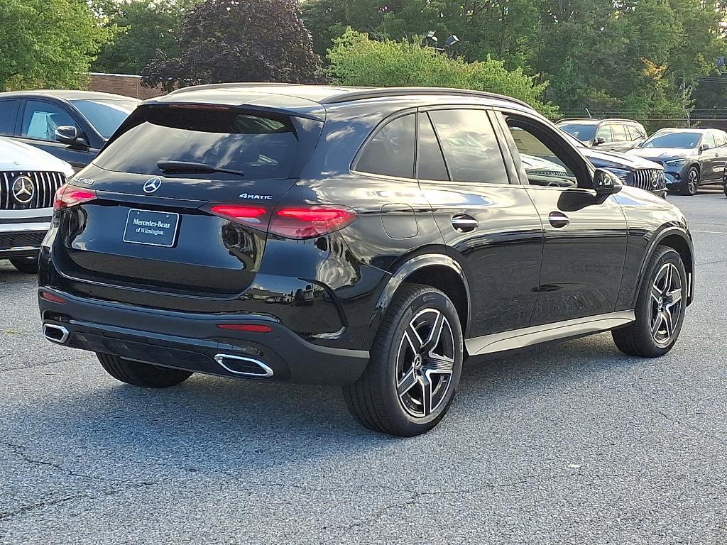 new 2025 Mercedes-Benz GLC 300 car, priced at $58,645