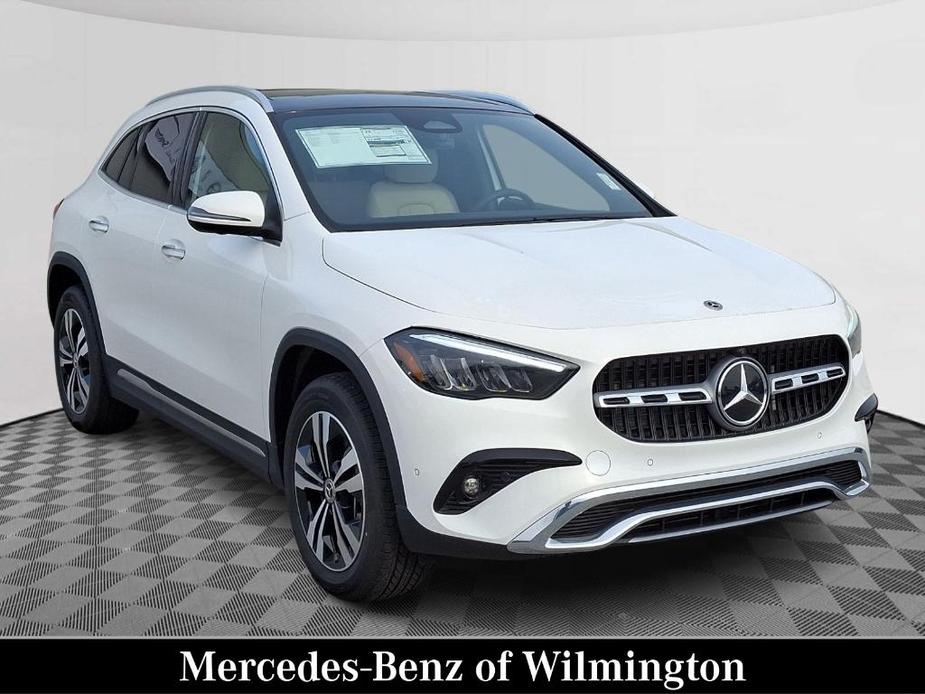 new 2025 Mercedes-Benz GLA 250 car, priced at $49,395