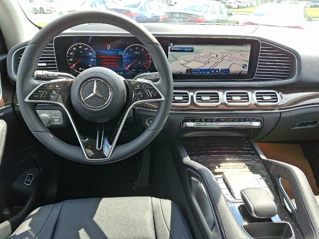 new 2025 Mercedes-Benz GLE 450 car, priced at $75,980