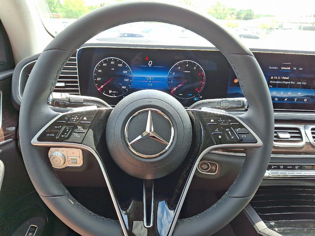 new 2025 Mercedes-Benz GLE 450 car, priced at $75,980