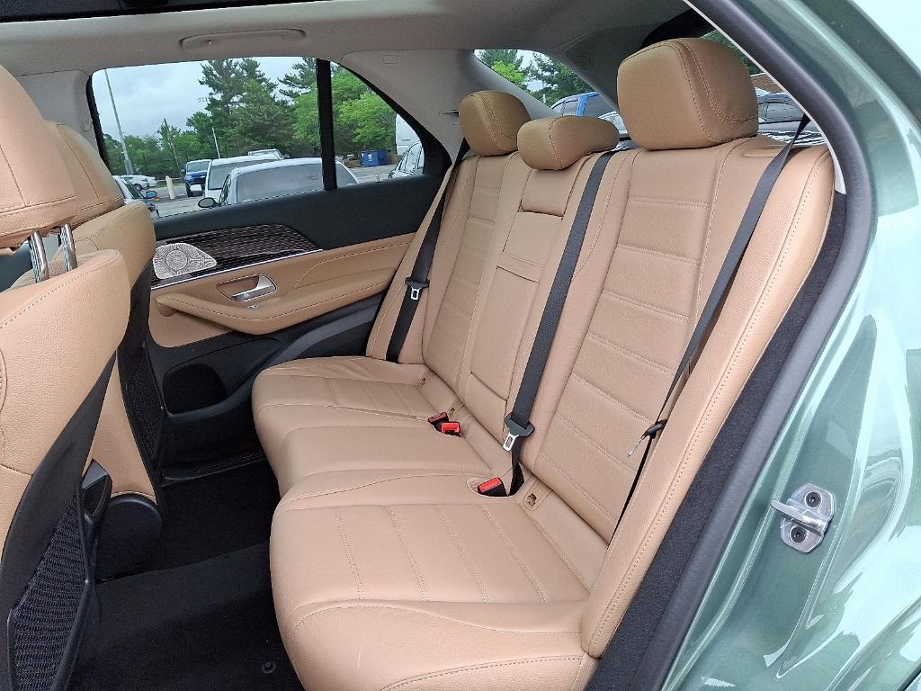 new 2025 Mercedes-Benz GLE 350 car, priced at $83,195