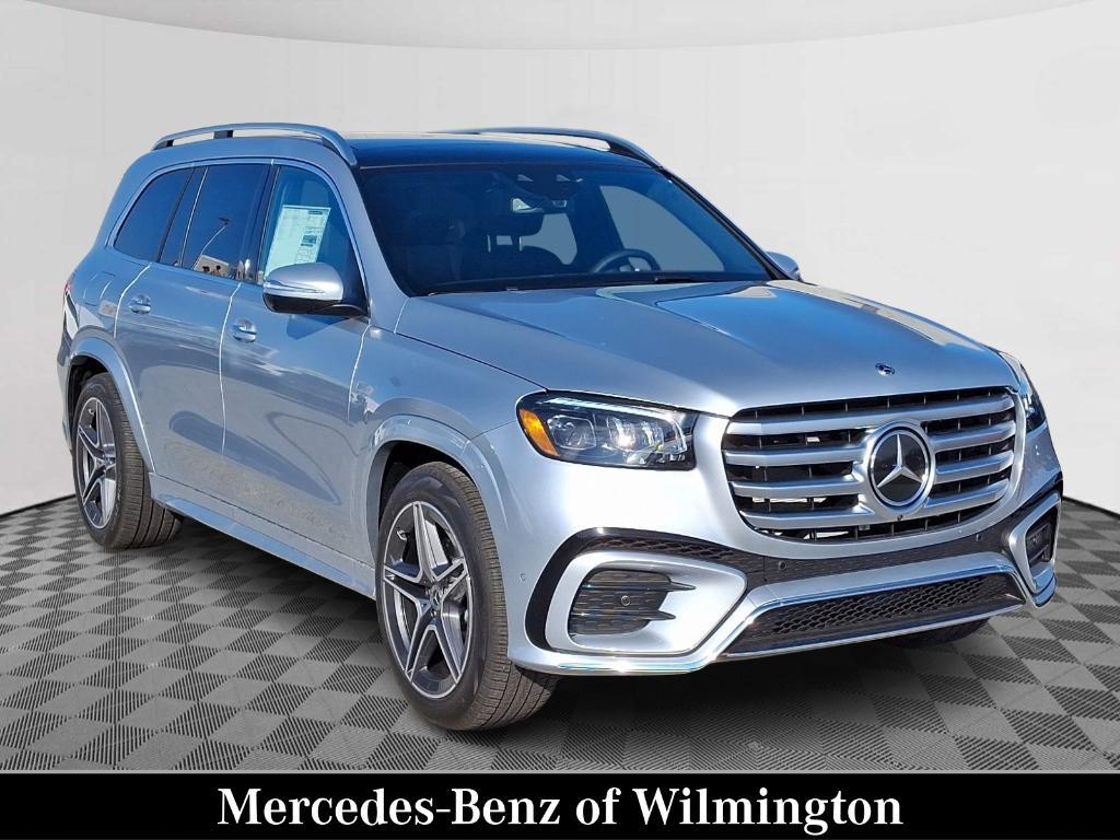 new 2025 Mercedes-Benz GLS 450 car, priced at $95,365