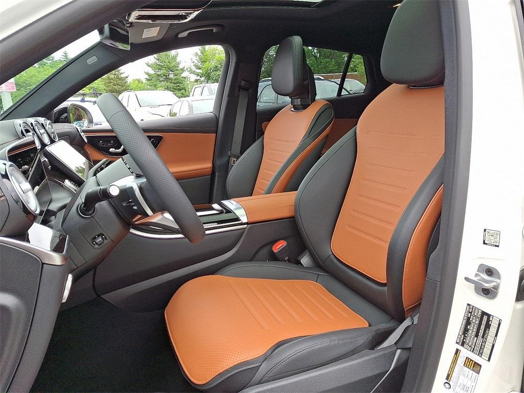 new 2025 Mercedes-Benz GLC 300 car, priced at $65,145
