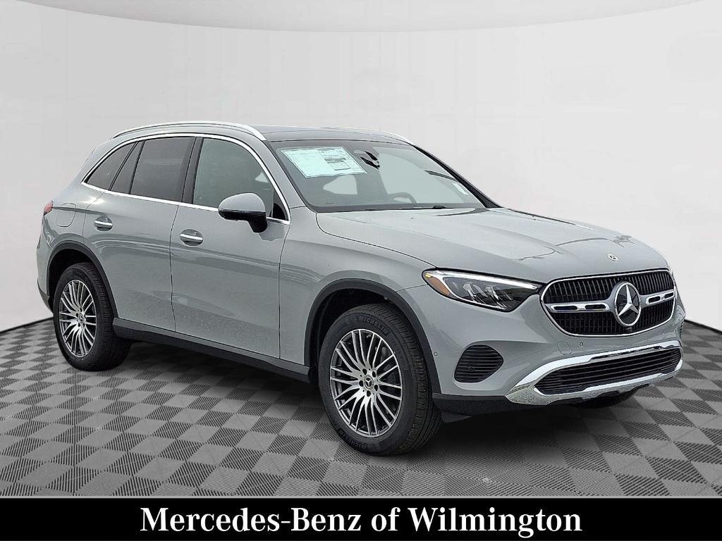 new 2026 Mercedes-Benz GLC 300 car
