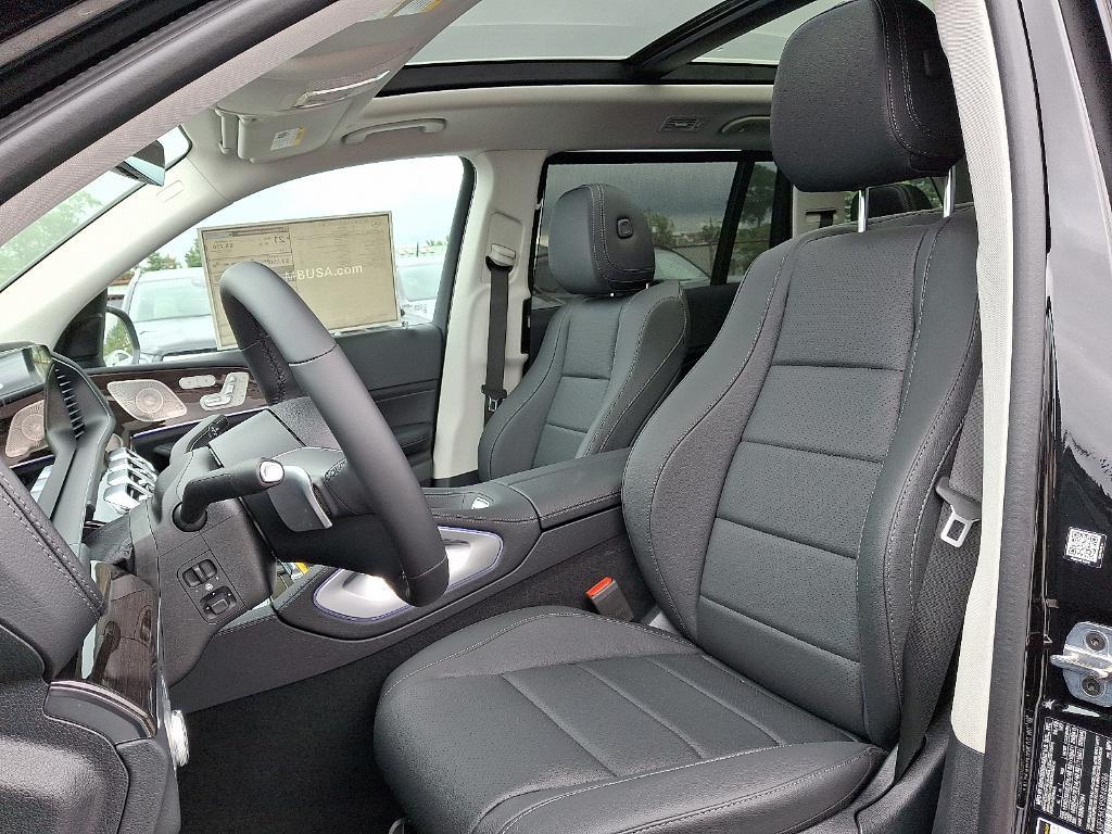new 2025 Mercedes-Benz GLS 450 car, priced at $93,415