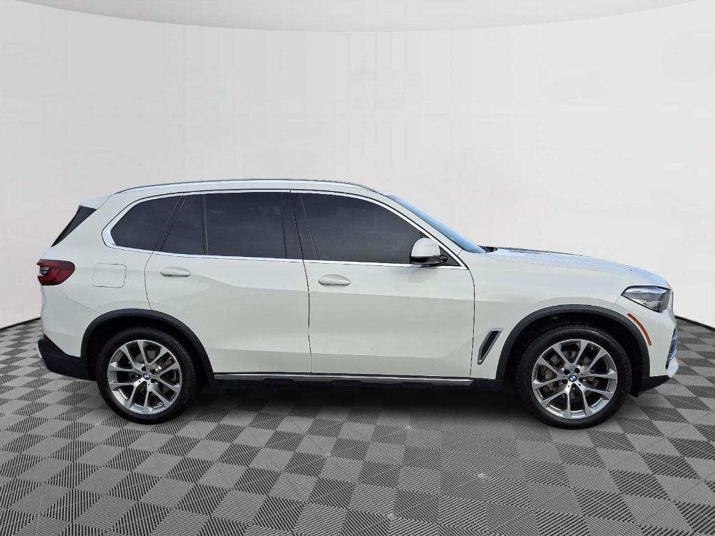 used 2021 BMW X5 car, priced at $34,900