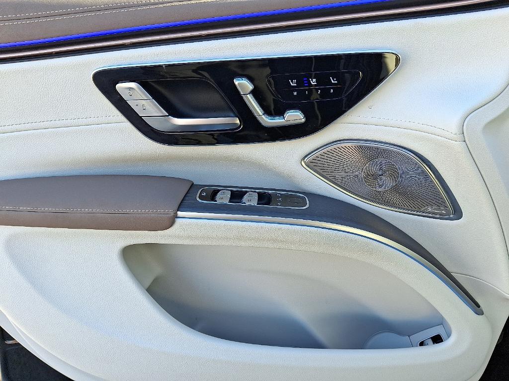 used 2023 Mercedes-Benz EQS 580 car, priced at $61,900