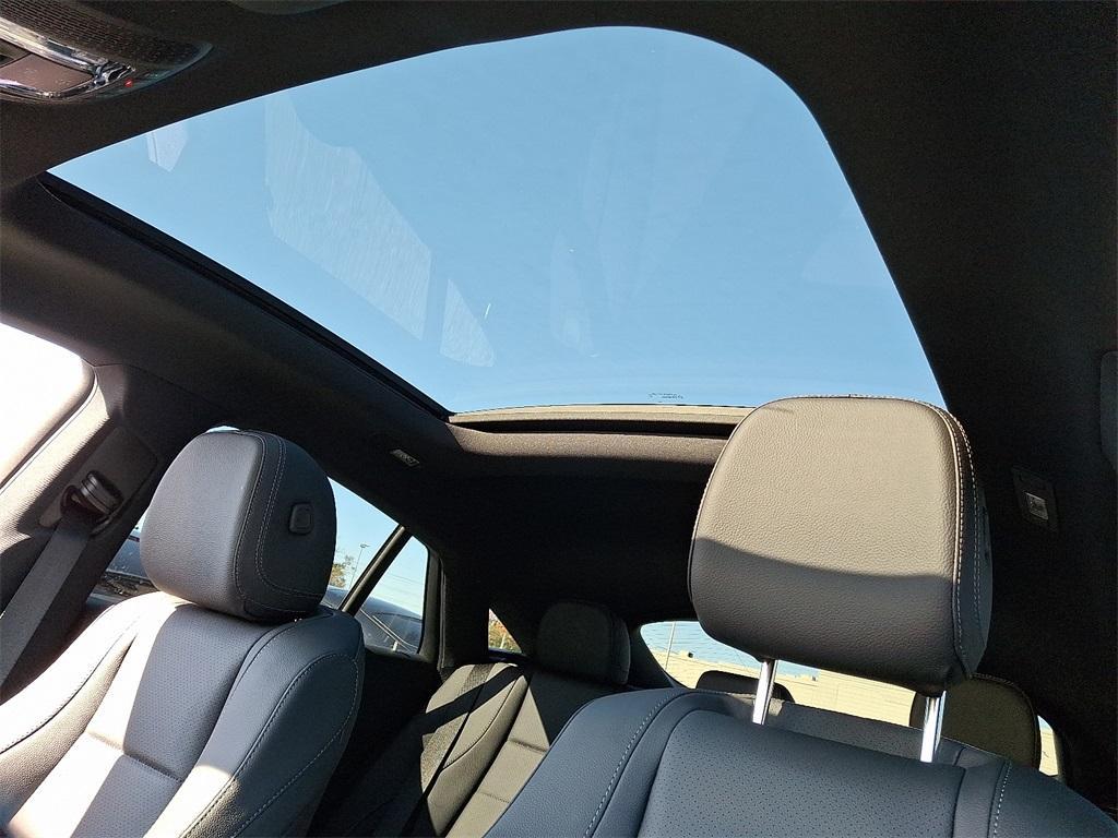 new 2026 Mercedes-Benz GLE 450 car, priced at $81,685