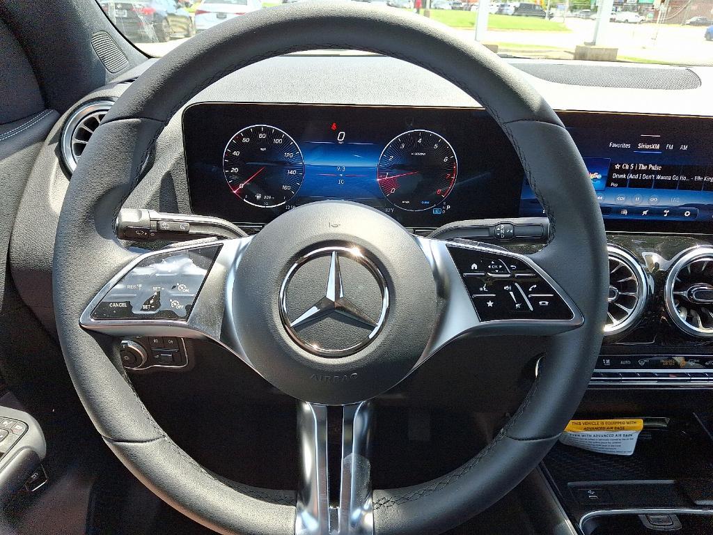 new 2025 Mercedes-Benz GLA 250 car, priced at $46,650