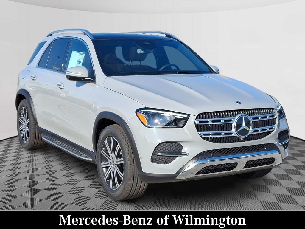 new 2025 Mercedes-Benz GLE 450 car, priced at $79,065