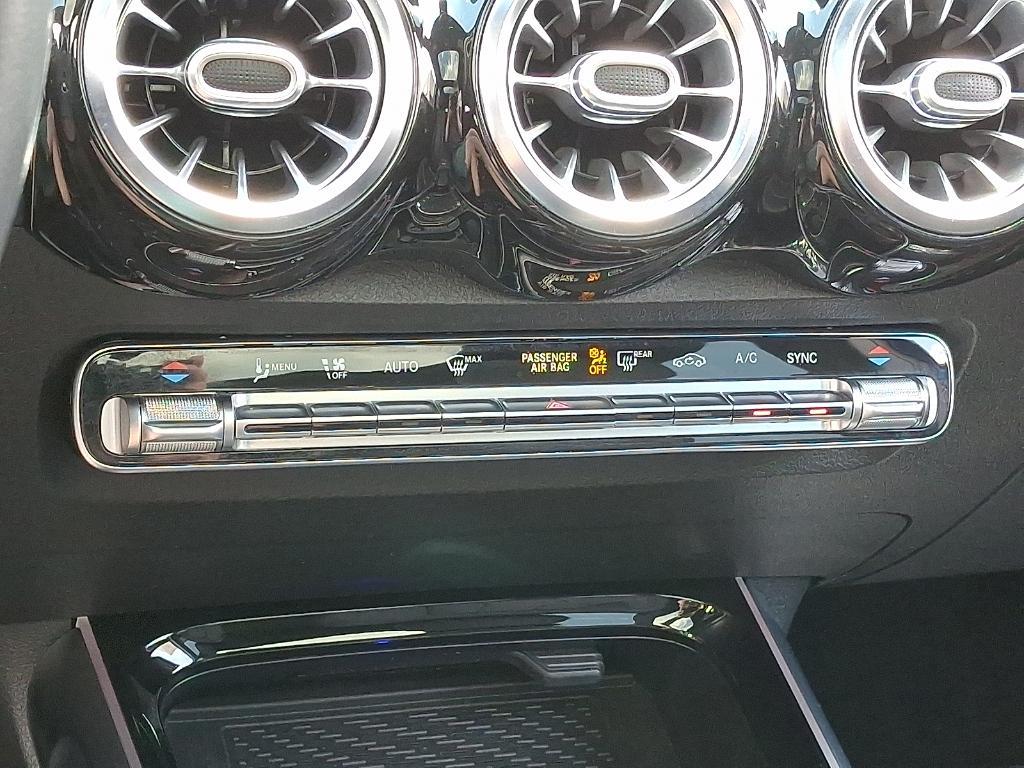 used 2021 Mercedes-Benz GLB 250 car, priced at $31,900